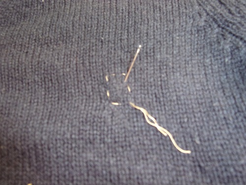 dunkelblaue Kaschmirstrickjacke nachher